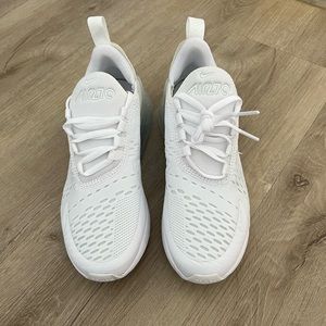 White AirMax 270. Great condition. Only worn once.